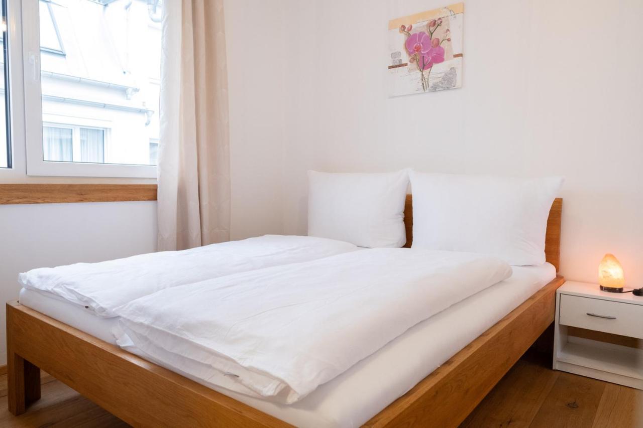 Modern Apartment W/ Cozy Balcony Near City Center Wina Bagian luar foto